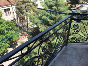 Гостиница Guesthouse Abashidze 4  Батуми